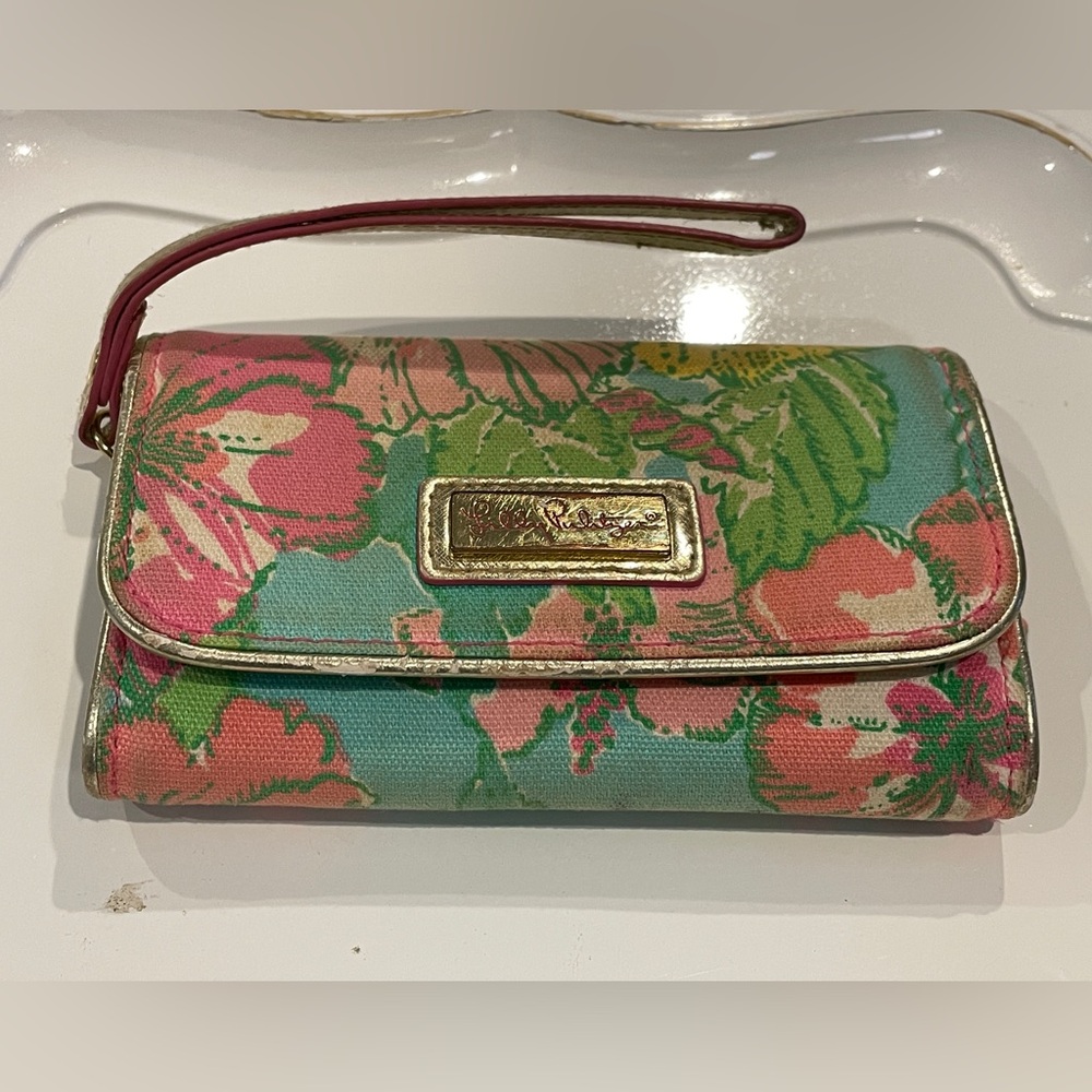 Lilly Pulitzer Pink and Green Floral Wristlet Clutch